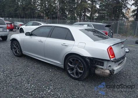 2021 Chrysler 300 300S z USA, uszkodzony, nr VIN 2C3CCABT5MH554772